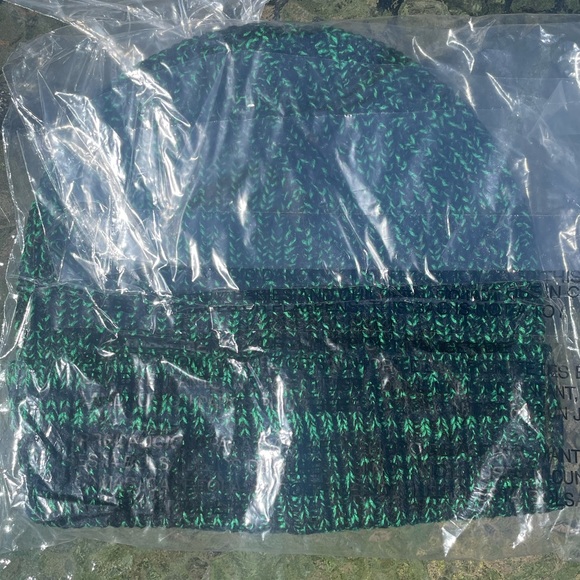 Hurley Unisex Green/ Black Max Cuff 2.0 Mixed Yarn Knit Beanie Ski Cap Hat. NWT - Picture 5 of 5